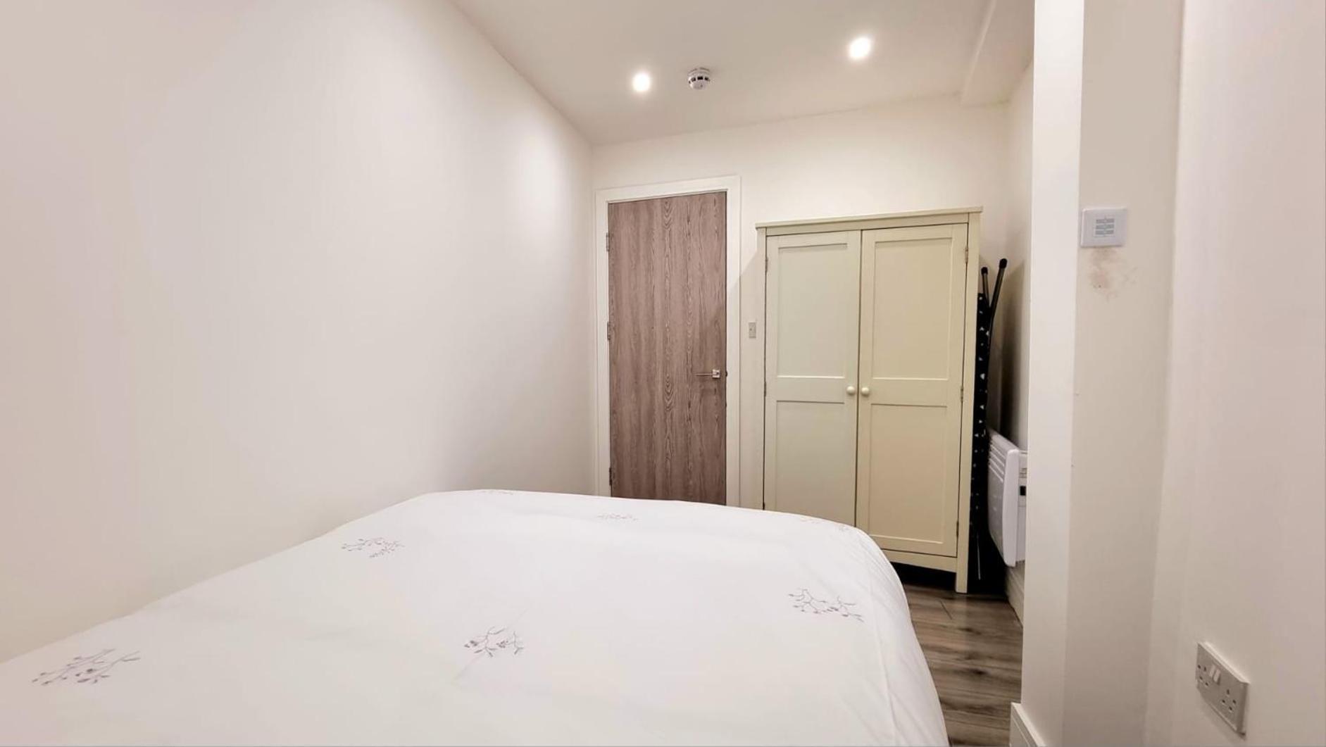 Brand New Flat Close To Turnpike Lane Tube Station London Exteriör bild